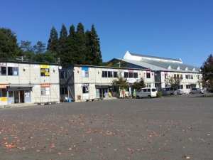 仮設住宅地区内にある仮設店舗